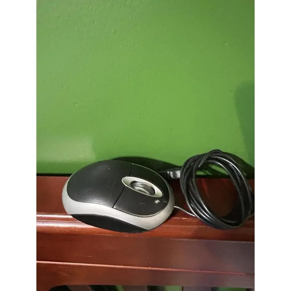 PC/Laptop/Desktop USB Optical Scroll Wheel Mouse Black/Silver Plug & Play ￼